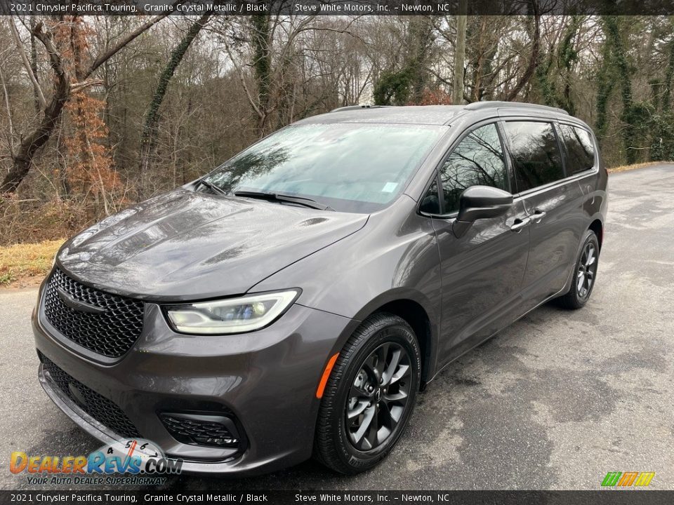 2021 Chrysler Pacifica Touring Granite Crystal Metallic / Black Photo #2