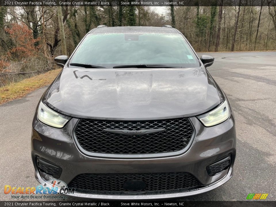 2021 Chrysler Pacifica Touring Granite Crystal Metallic / Black Photo #3