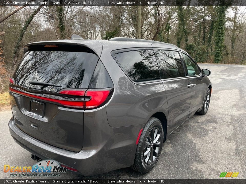 2021 Chrysler Pacifica Touring Granite Crystal Metallic / Black Photo #6