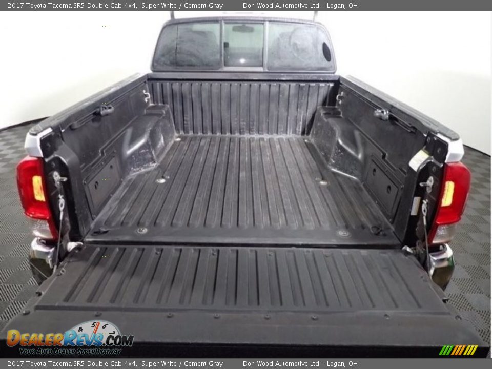 2017 Toyota Tacoma SR5 Double Cab 4x4 Super White / Cement Gray Photo #12