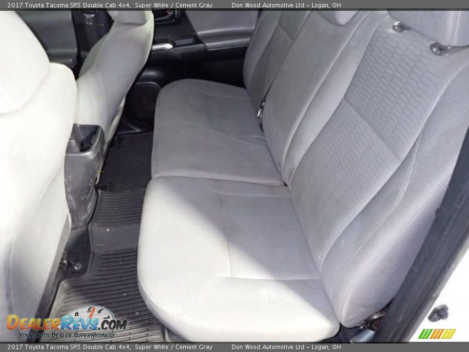 2017 Toyota Tacoma SR5 Double Cab 4x4 Super White / Cement Gray Photo #18