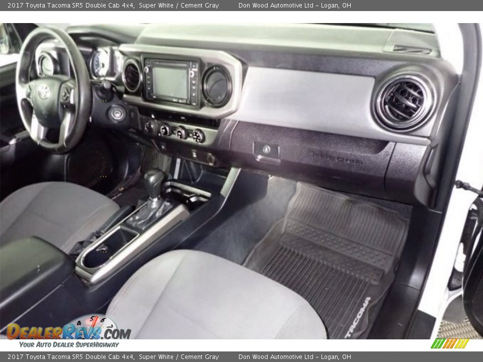 2017 Toyota Tacoma SR5 Double Cab 4x4 Super White / Cement Gray Photo #21
