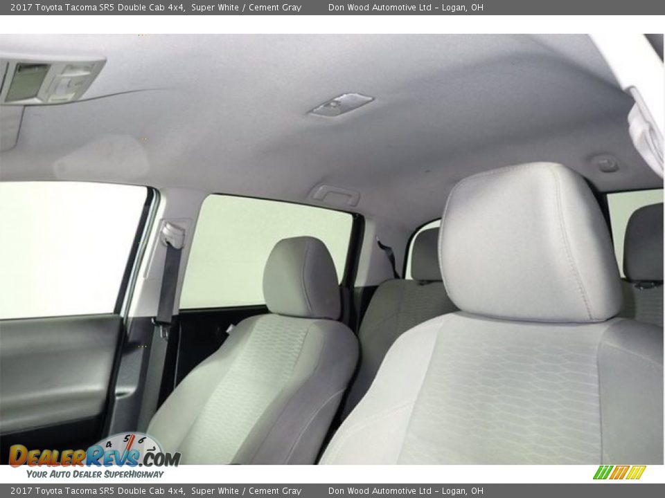 2017 Toyota Tacoma SR5 Double Cab 4x4 Super White / Cement Gray Photo #26