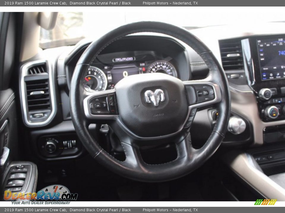 2019 Ram 1500 Laramie Crew Cab Diamond Black Crystal Pearl / Black Photo #23