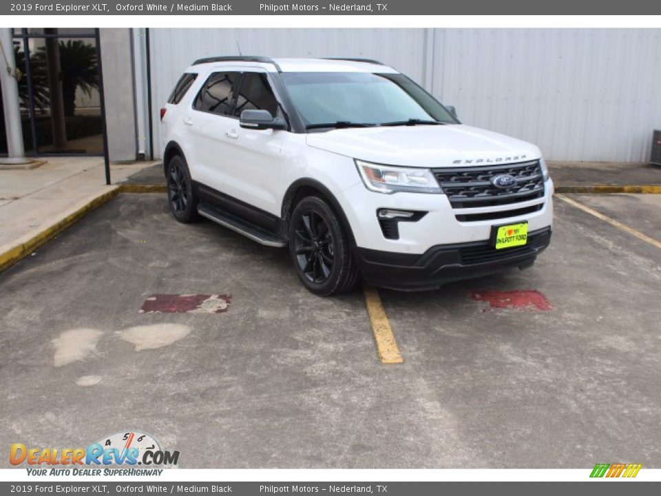 2019 Ford Explorer XLT Oxford White / Medium Black Photo #2