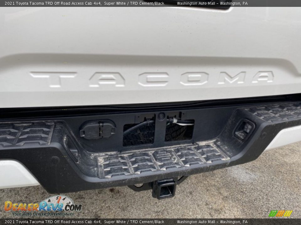 2021 Toyota Tacoma TRD Off Road Access Cab 4x4 Super White / TRD Cement/Black Photo #22