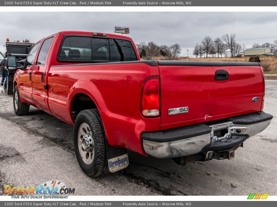 2005 Ford F350 Super Duty XLT Crew Cab Red / Medium Flint Photo #6