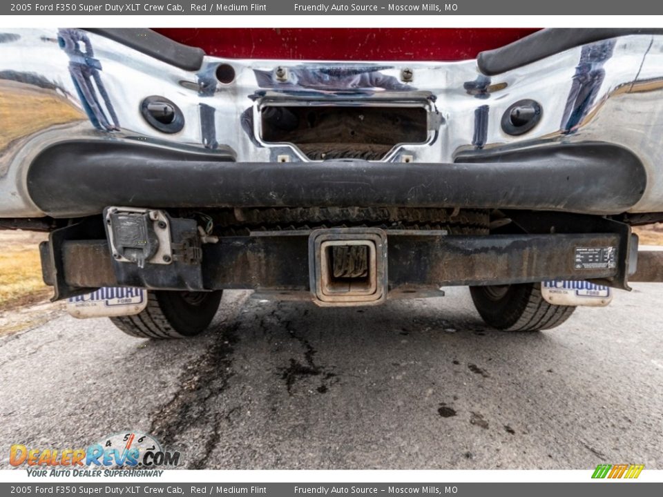 2005 Ford F350 Super Duty XLT Crew Cab Red / Medium Flint Photo #14