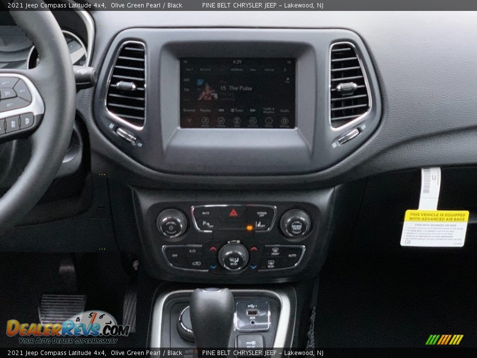 2021 Jeep Compass Latitude 4x4 Olive Green Pearl / Black Photo #10