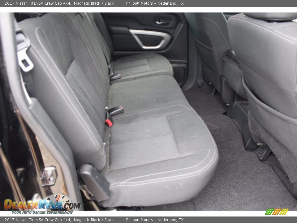 Rear Seat of 2017 Nissan Titan SV Crew Cab 4x4 Photo #24