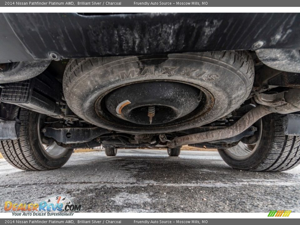 2014 Nissan Pathfinder Platinum AWD Brilliant Silver / Charcoal Photo #13