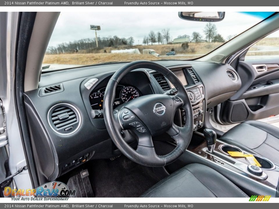 2014 Nissan Pathfinder Platinum AWD Brilliant Silver / Charcoal Photo #20