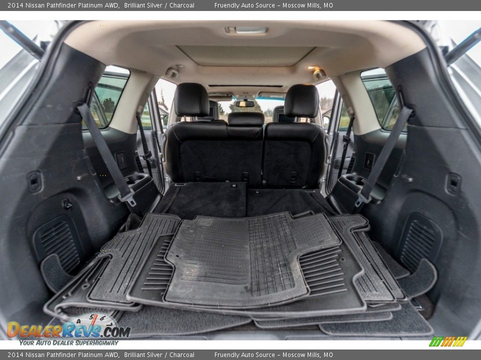 2014 Nissan Pathfinder Platinum AWD Brilliant Silver / Charcoal Photo #24