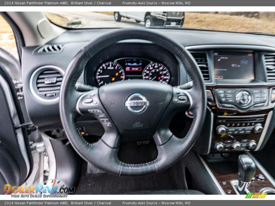 2014 Nissan Pathfinder Platinum AWD Brilliant Silver / Charcoal Photo #35