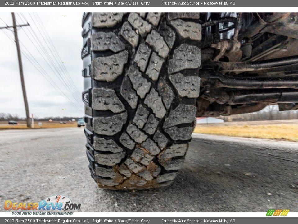 2013 Ram 2500 Tradesman Regular Cab 4x4 Bright White / Black/Diesel Gray Photo #11