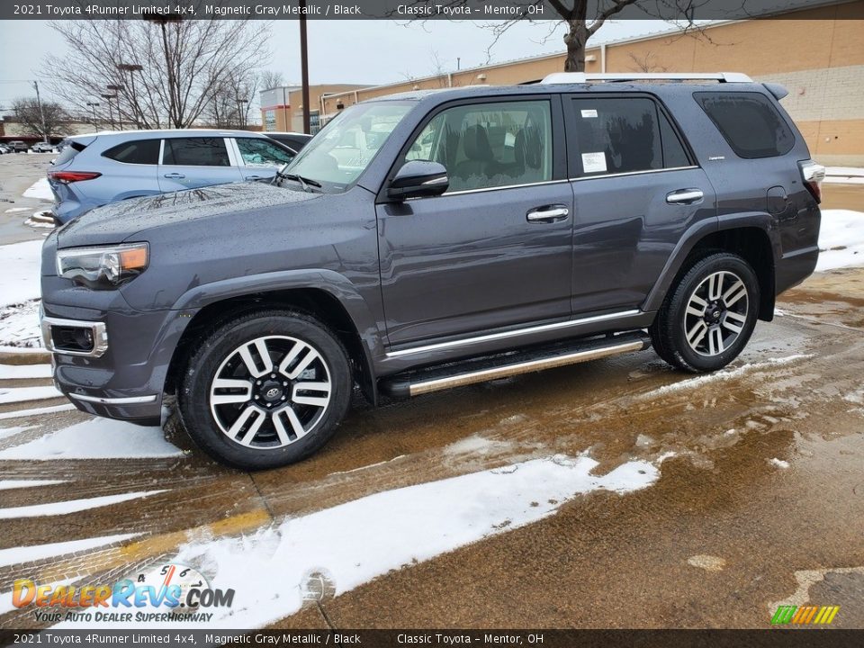 Front 3/4 View of 2021 Toyota 4Runner Limited 4x4 Photo #1