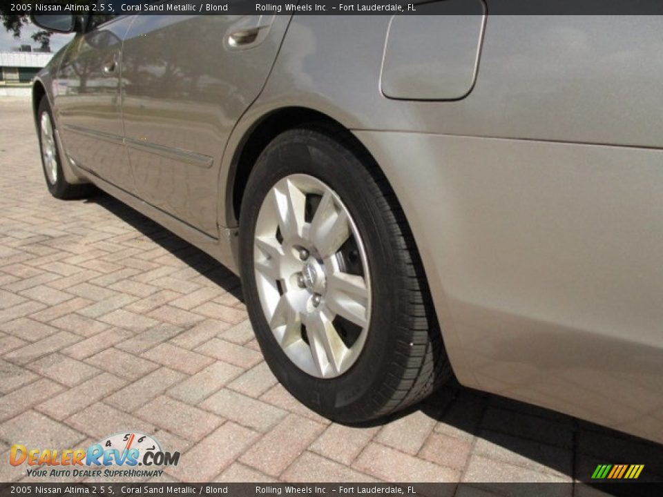 2005 Nissan Altima 2.5 S Coral Sand Metallic / Blond Photo #24