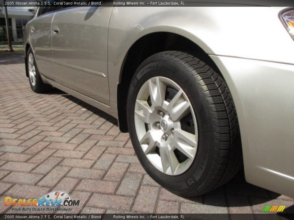 2005 Nissan Altima 2.5 S Coral Sand Metallic / Blond Photo #30