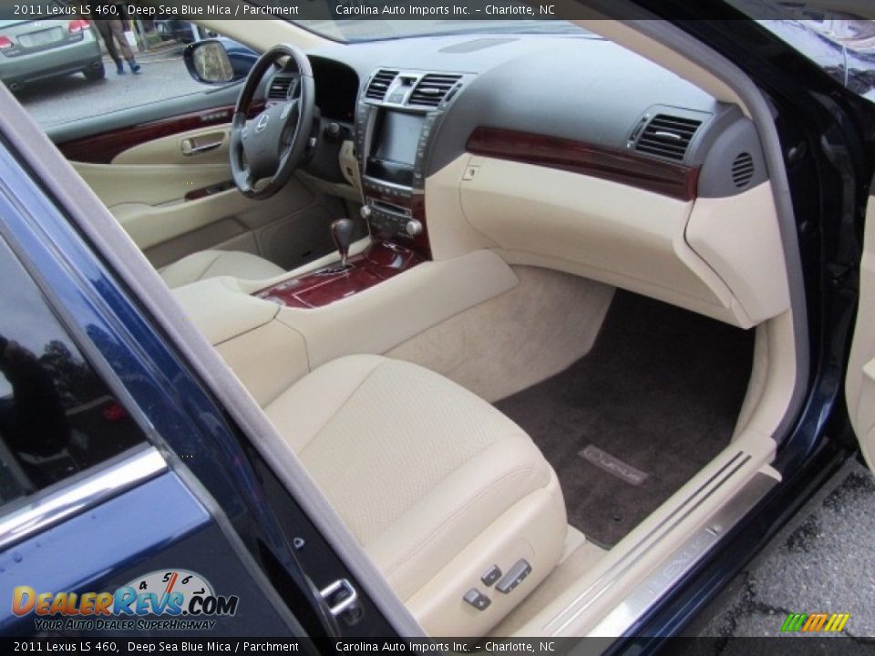 Front Seat of 2011 Lexus LS 460 Photo #21