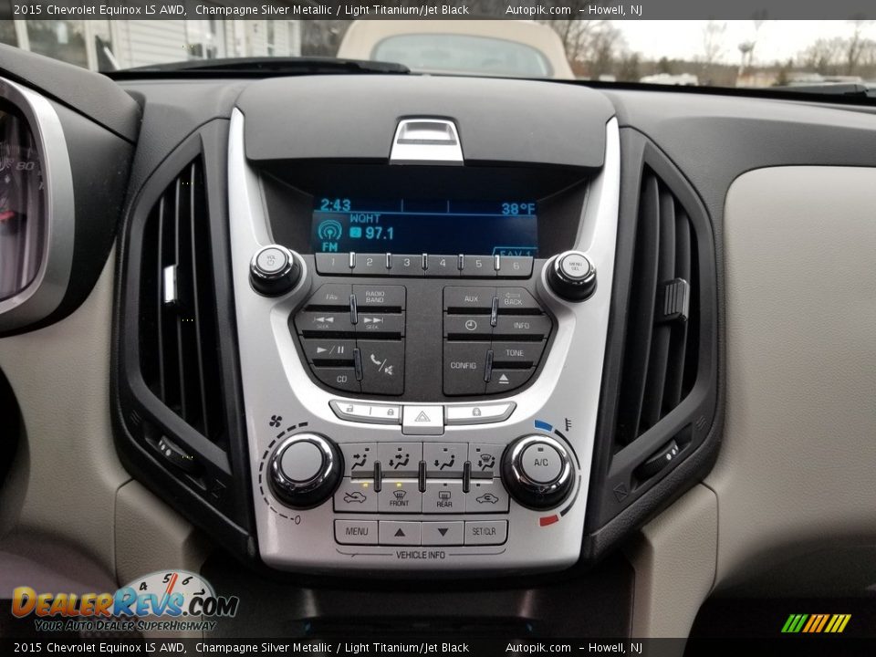2015 Chevrolet Equinox LS AWD Champagne Silver Metallic / Light Titanium/Jet Black Photo #17