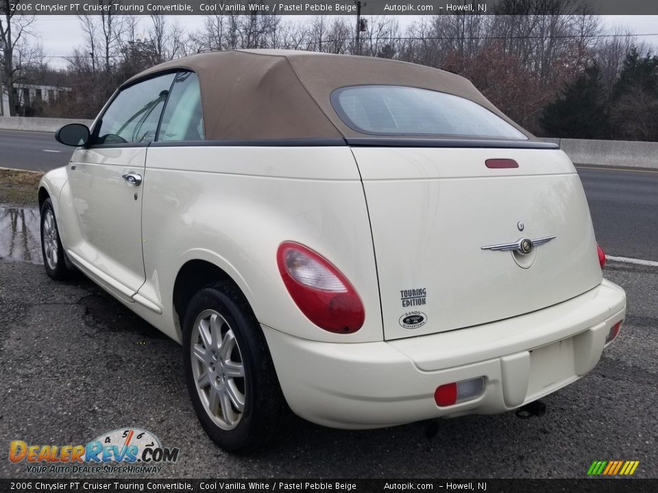 2006 Chrysler PT Cruiser Touring Convertible Cool Vanilla White / Pastel Pebble Beige Photo #5