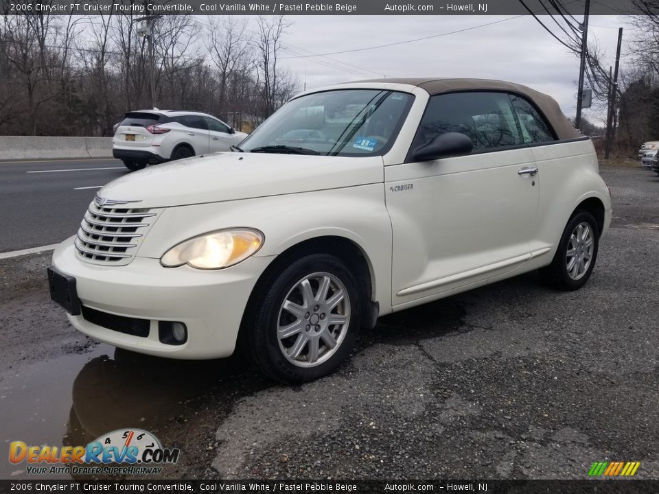 2006 Chrysler PT Cruiser Touring Convertible Cool Vanilla White / Pastel Pebble Beige Photo #7