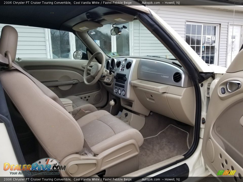 2006 Chrysler PT Cruiser Touring Convertible Cool Vanilla White / Pastel Pebble Beige Photo #10