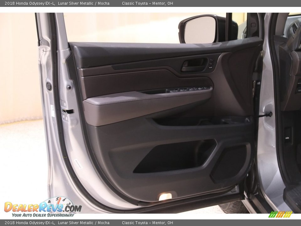 2018 Honda Odyssey EX-L Lunar Silver Metallic / Mocha Photo #4