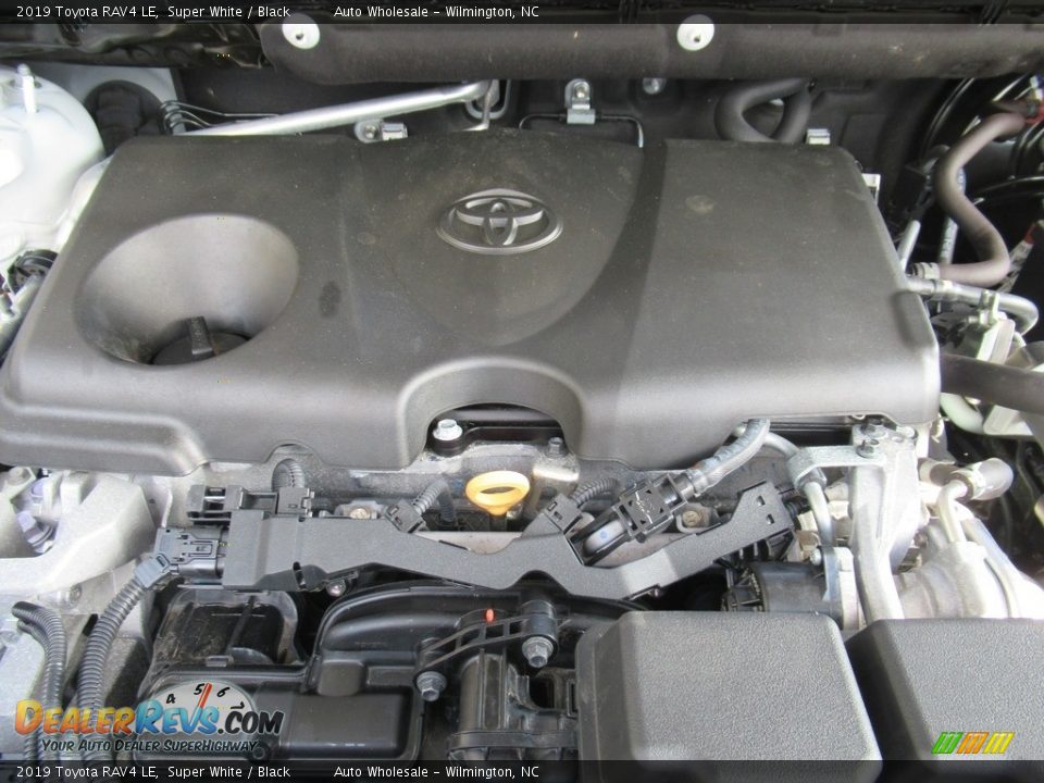 2019 Toyota RAV4 LE Super White / Black Photo #6