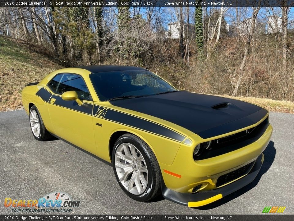 Front 3/4 View of 2020 Dodge Challenger R/T Scat Pack 50th Anniversary Edition Photo #4