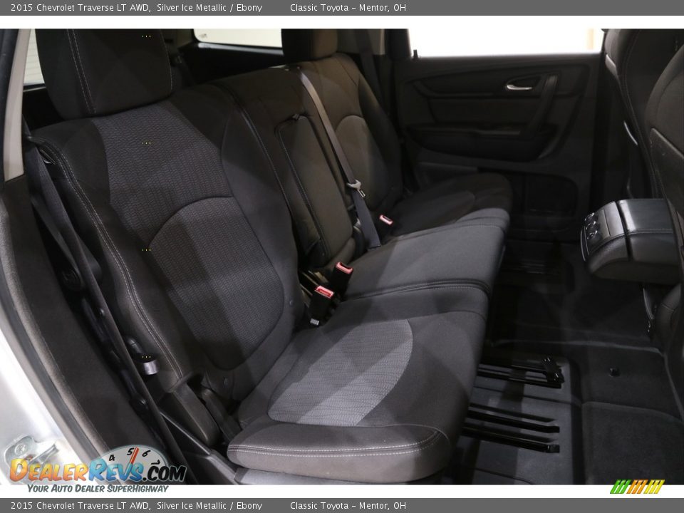 2015 Chevrolet Traverse LT AWD Silver Ice Metallic / Ebony Photo #17