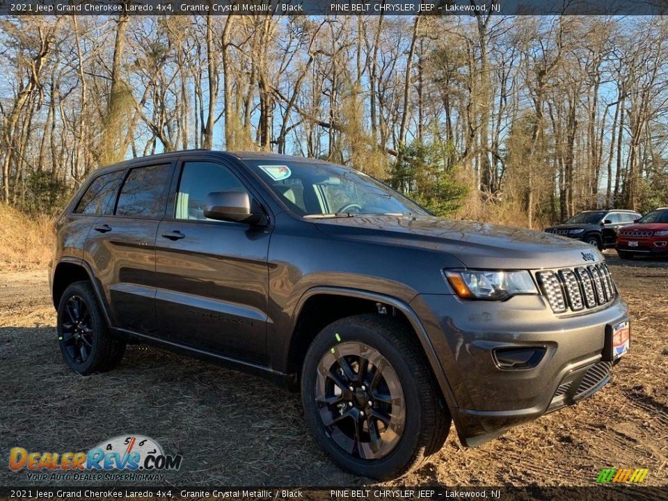 2021 Jeep Grand Cherokee Laredo 4x4 Granite Crystal Metallic / Black Photo #1