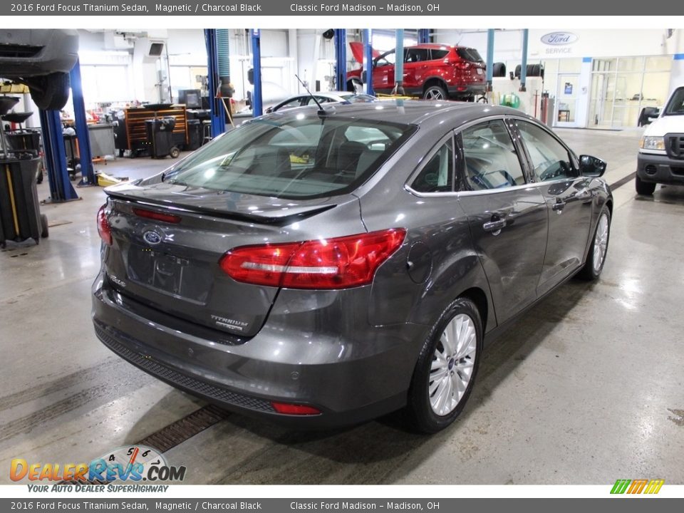 2016 Ford Focus Titanium Sedan Magnetic / Charcoal Black Photo #5