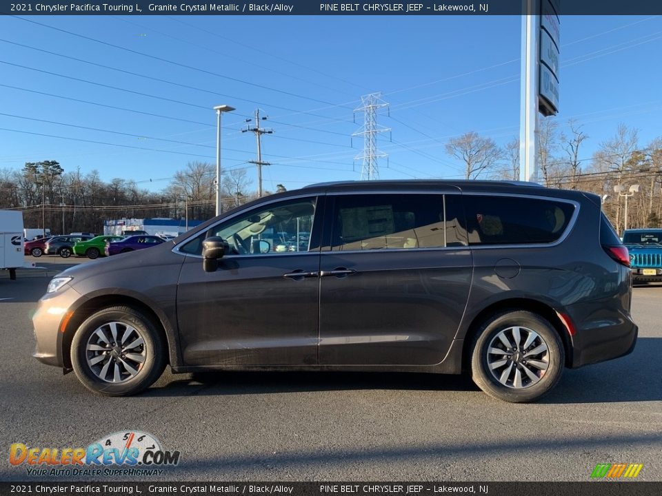 2021 Chrysler Pacifica Touring L Granite Crystal Metallic / Black/Alloy Photo #4