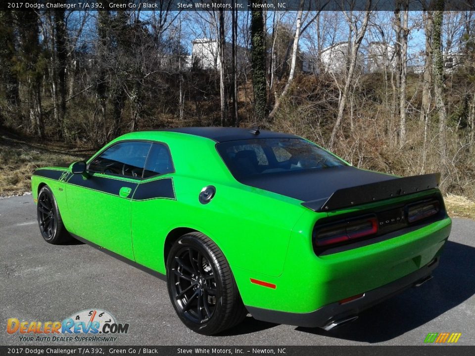 2017 Dodge Challenger T/A 392 Green Go / Black Photo #8