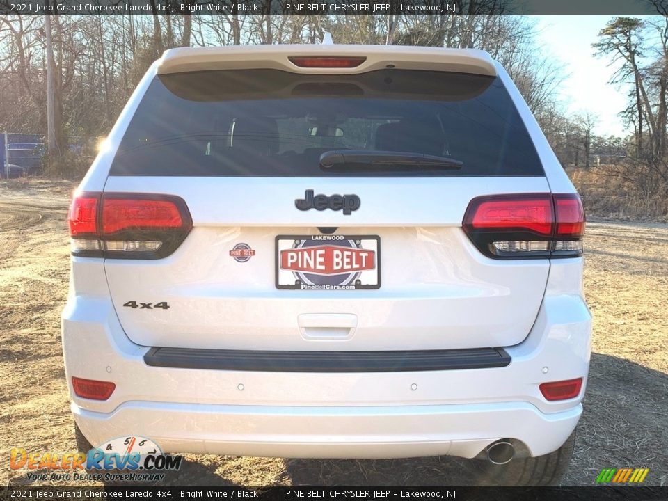 2021 Jeep Grand Cherokee Laredo 4x4 Bright White / Black Photo #7