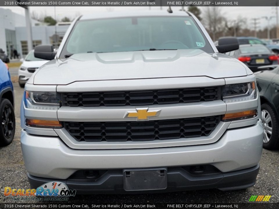 2018 Chevrolet Silverado 1500 Custom Crew Cab Silver Ice Metallic / Dark Ash/Jet Black Photo #2