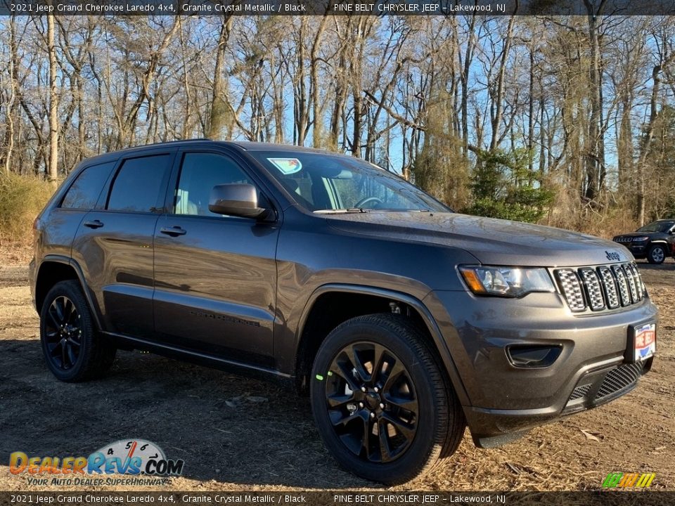 2021 Jeep Grand Cherokee Laredo 4x4 Granite Crystal Metallic / Black Photo #1