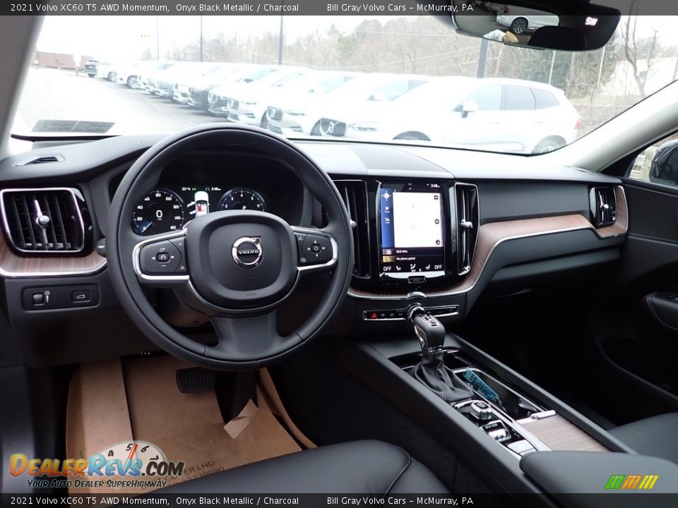 2021 Volvo XC60 T5 AWD Momentum Onyx Black Metallic / Charcoal Photo #9