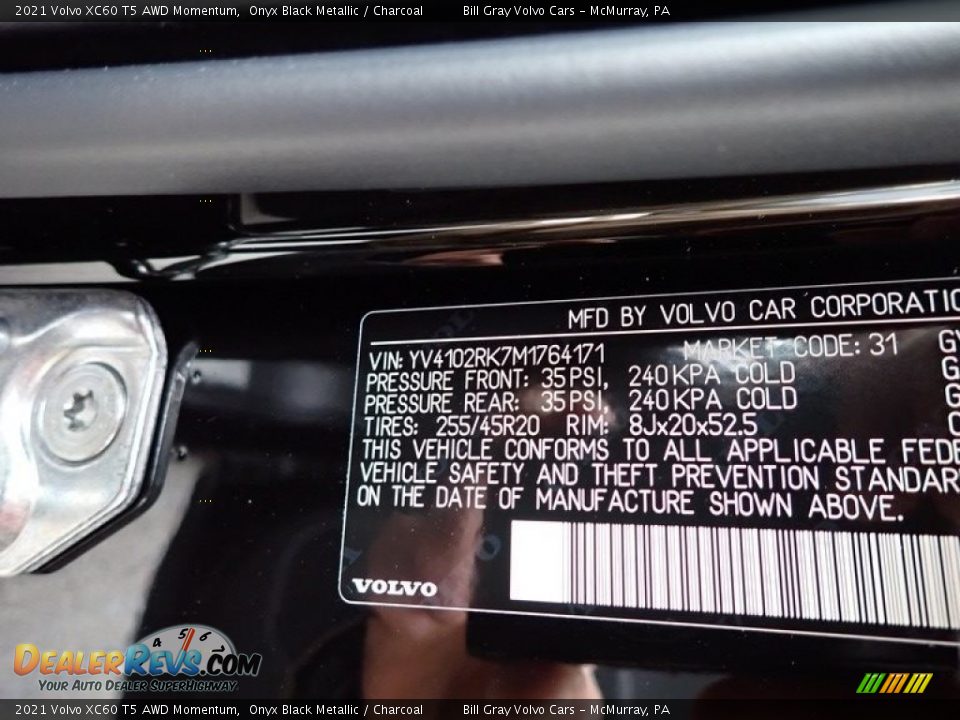 2021 Volvo XC60 T5 AWD Momentum Onyx Black Metallic / Charcoal Photo #11