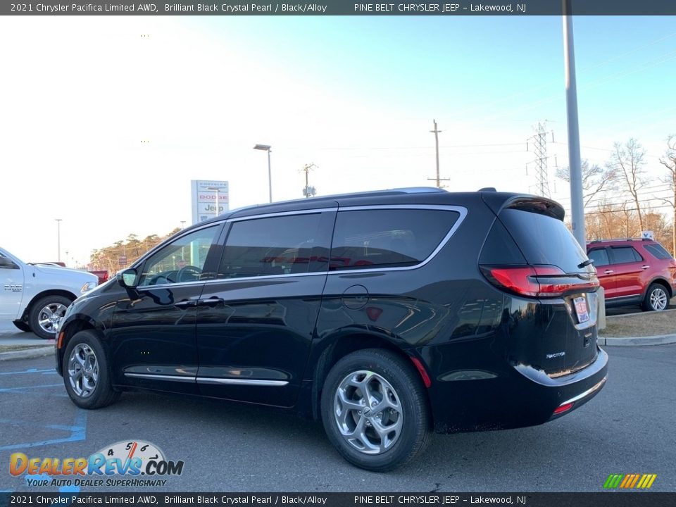 2021 Chrysler Pacifica Limited AWD Brilliant Black Crystal Pearl / Black/Alloy Photo #6