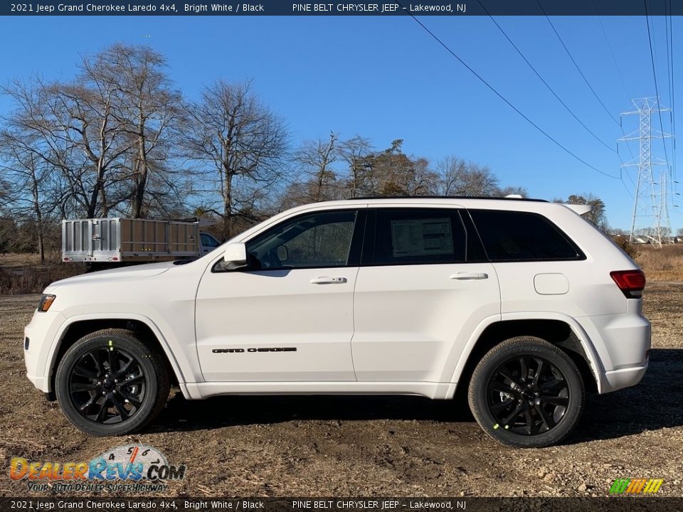 2021 Jeep Grand Cherokee Laredo 4x4 Bright White / Black Photo #4