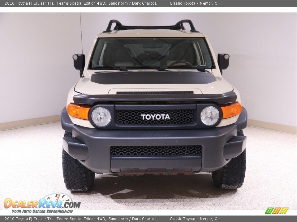 2010 Toyota FJ Cruiser Trail Teams Special Edition 4WD Sandstorm / Dark Charcoal Photo #2