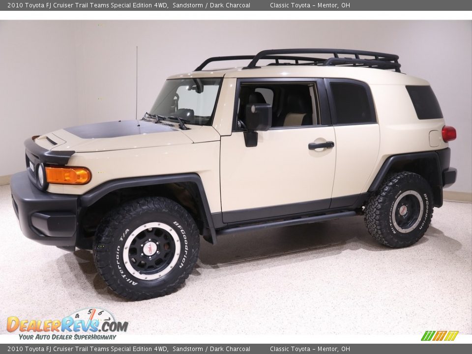 2010 Toyota FJ Cruiser Trail Teams Special Edition 4WD Sandstorm / Dark Charcoal Photo #3