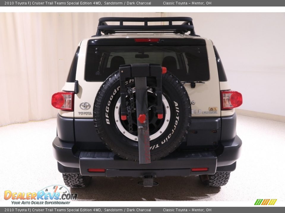 2010 Toyota FJ Cruiser Trail Teams Special Edition 4WD Sandstorm / Dark Charcoal Photo #19