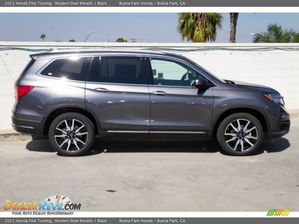 2021 Honda Pilot Touring Modern Steel Metallic / Black Photo #5