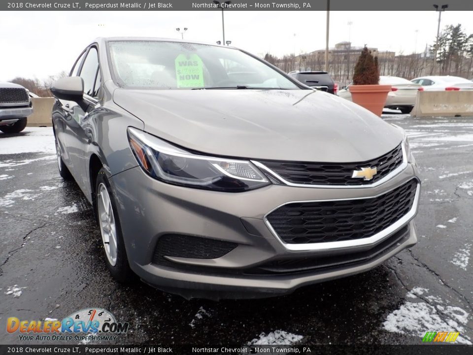 2018 Chevrolet Cruze LT Pepperdust Metallic / Jet Black Photo #12