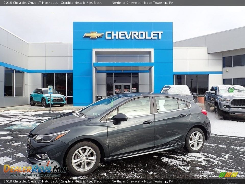 Graphite Metallic 2018 Chevrolet Cruze LT Hatchback Photo #1