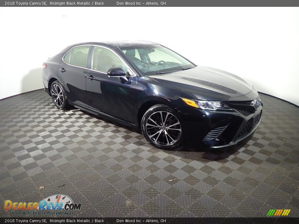 2018 Toyota Camry SE Midnight Black Metallic / Black Photo #3