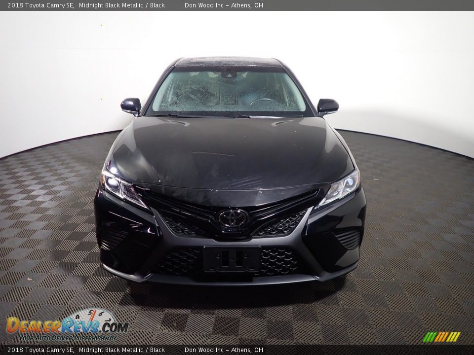 2018 Toyota Camry SE Midnight Black Metallic / Black Photo #5